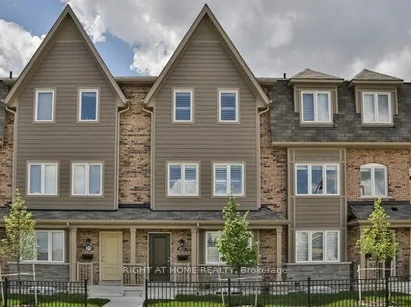 50 Edinburgh Dr #20, Brampton, ON L6Y 1N9