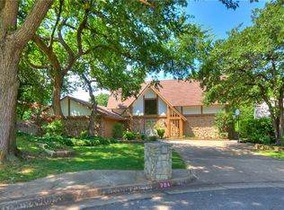 704 Rock Hollow Rd, Edmond, OK 73034