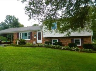 123 Old Brintle St, Mount Airy, NC 27030