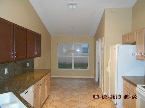 3rd image of 942 Delfino Pl