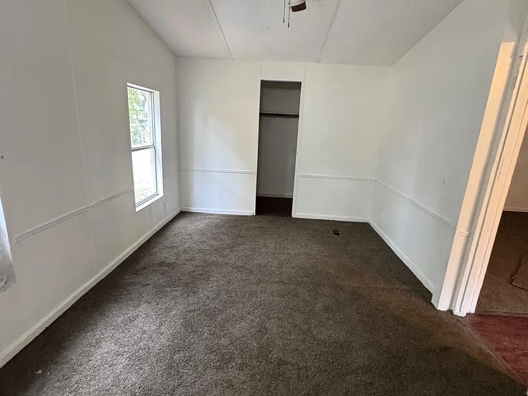 3521 Whitehall St — Photo 6