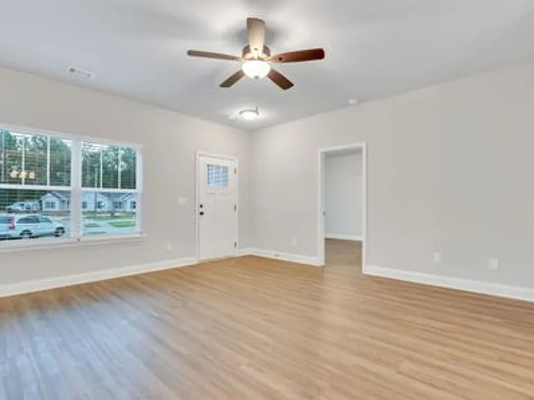 120B Smithfield Dr — Photo 5