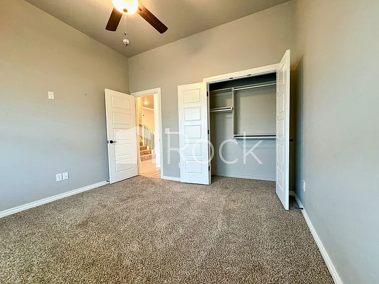 19113 Grove Pkwy — Photo 44