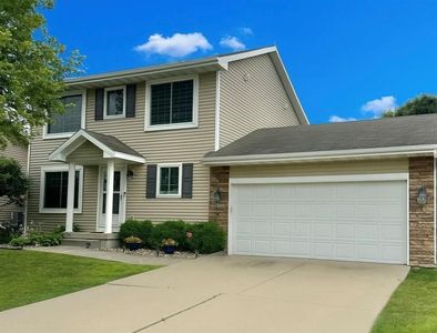 9734 Red Sunset Ct, West Des Moines, IA, 50266