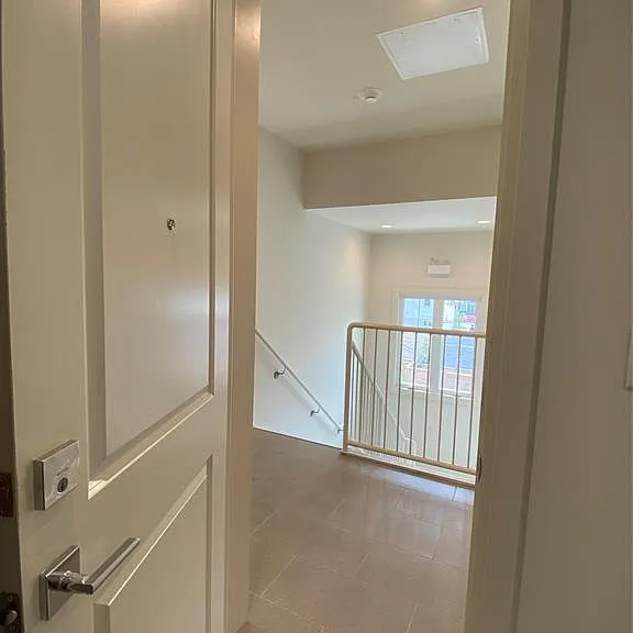 233 Watson Ave #305 — Photo 12