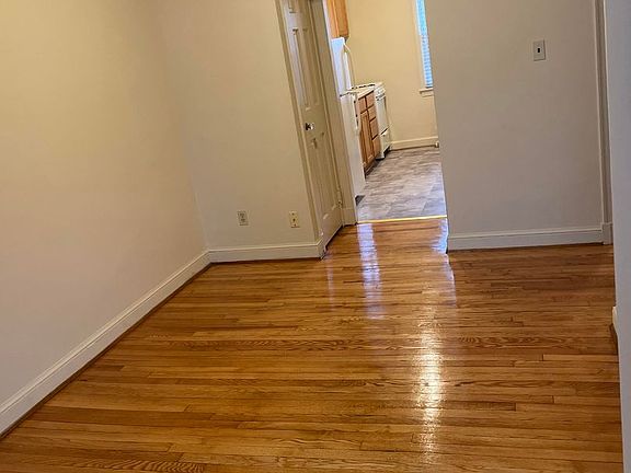 2nd image of 300 E Glendale Ave #304-2