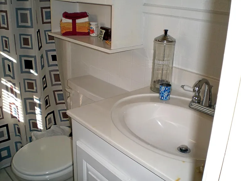 1012 Deerwood St — Photo 6
