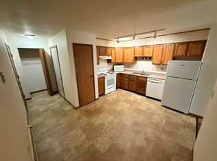 1200 N Point Dr #D13-D16, Stevens Pt, WI 54481