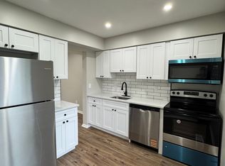 122 Bourbon Ct, Baltimore, MD 21234