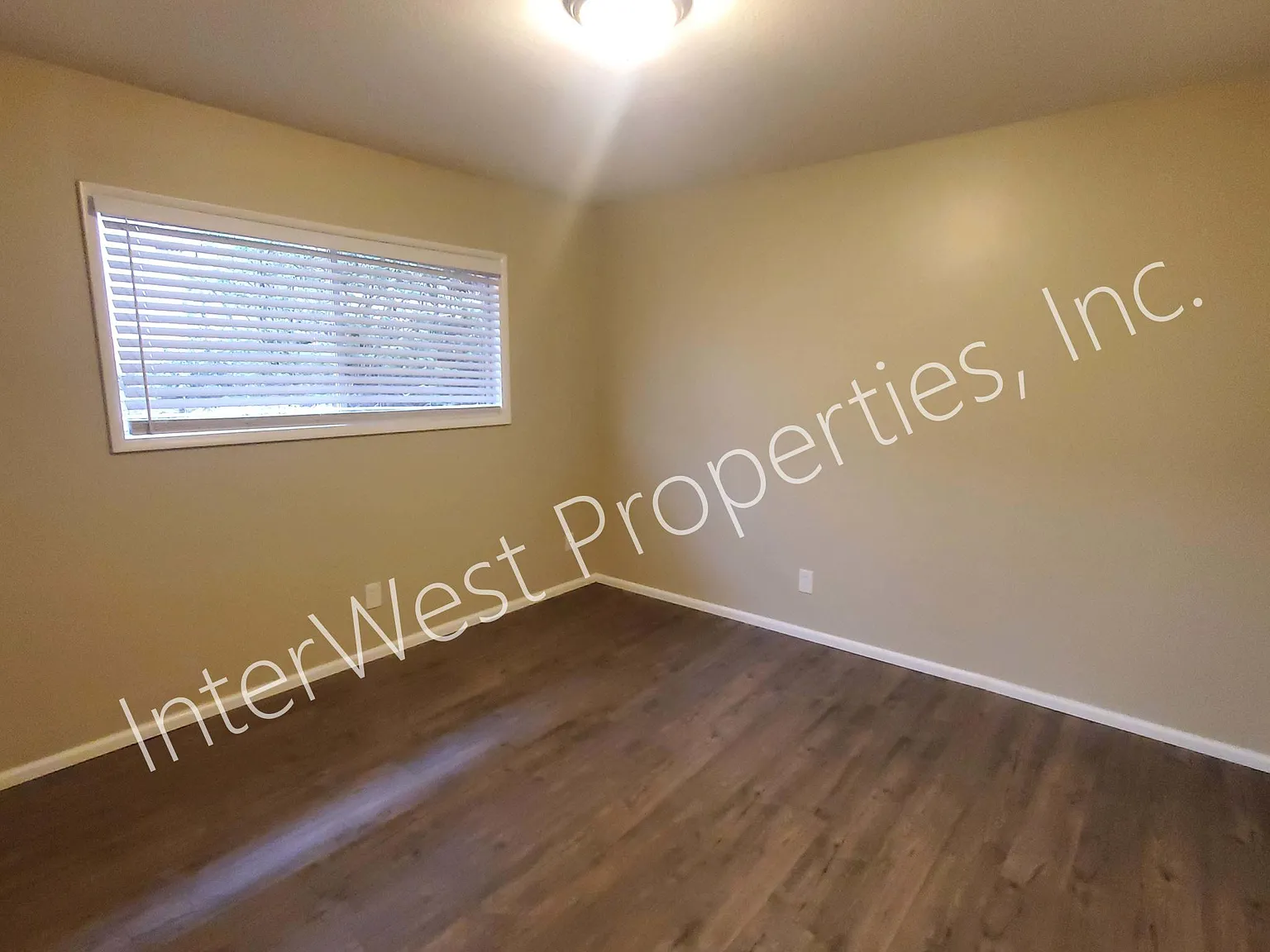 2 bed, 857 sqft, $1,695 — Photo 4
