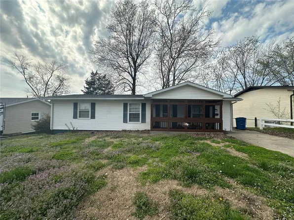 501 Harvard Dr, Scott City, MO 63780