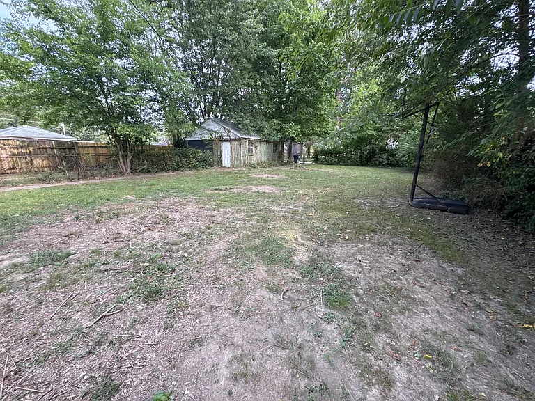 2708 Trimble St — Photo 26