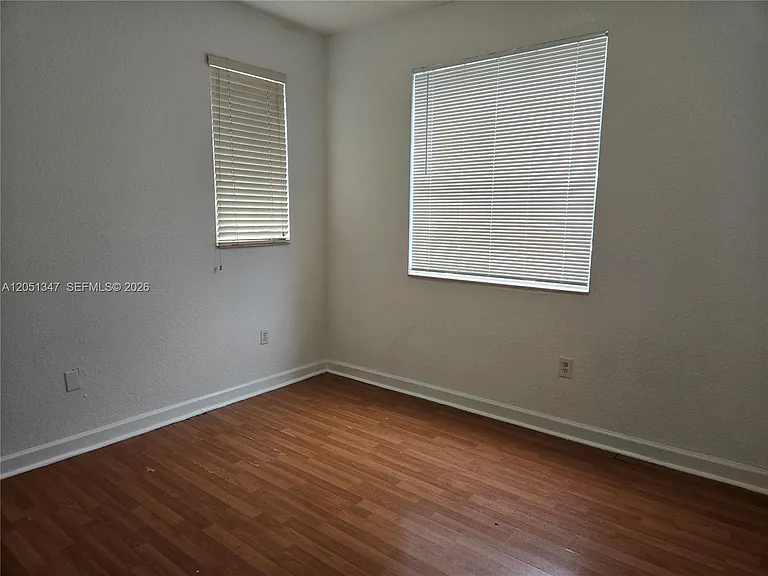 2460 SE 16th Ter #100 — Photo 11