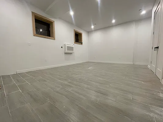 Rented by Compass | media 11