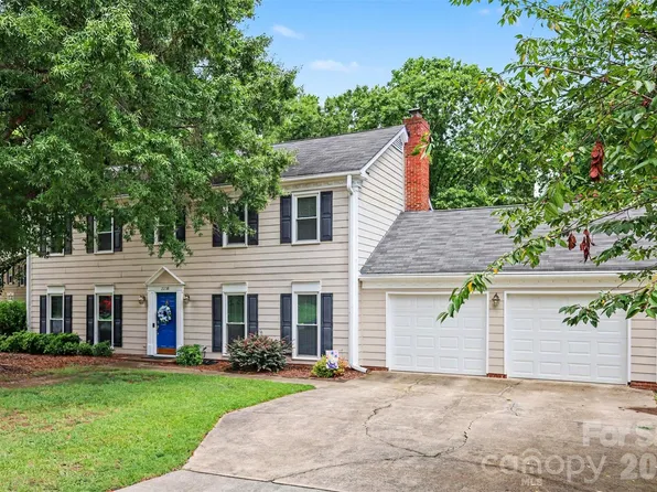 2238 Clonmel Pl, Charlotte, NC 28262