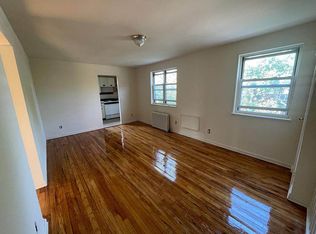 223-60 65th Ave #C, Oakland Gardens, NY 11364