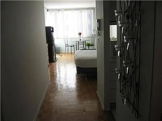 Rented by RELO REDAC INC. | media 20