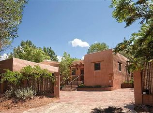 118 Lorenzo Rd, Santa Fe, NM 87501