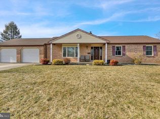 239 W Greenway St, Fleetwood, PA 19522