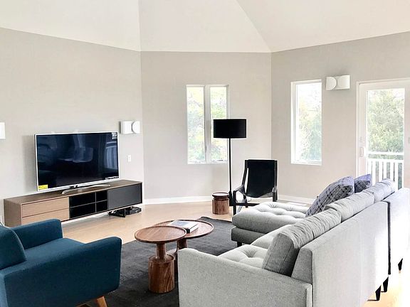 5th image of 5 Upland Dr