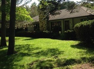 840 Blackhawk Ln, Riverwoods, IL 60015