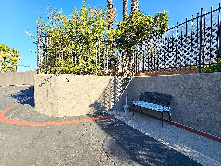 Mapleview Apt. Homes — Photo 16