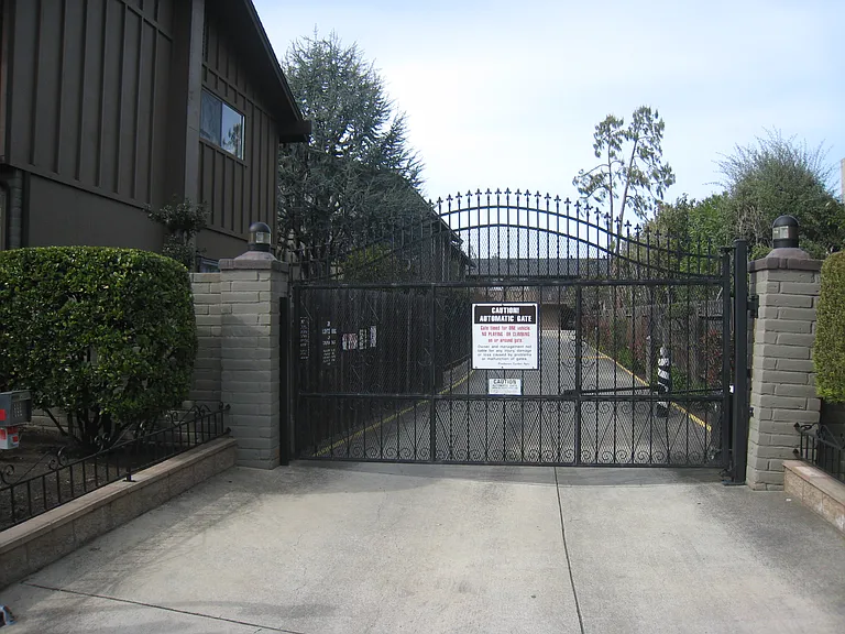 Pinehaven Garden Apartments — Photo 7