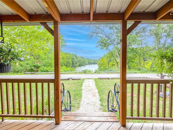 123 NW 6715p Ln, Blairstown, MO 64726