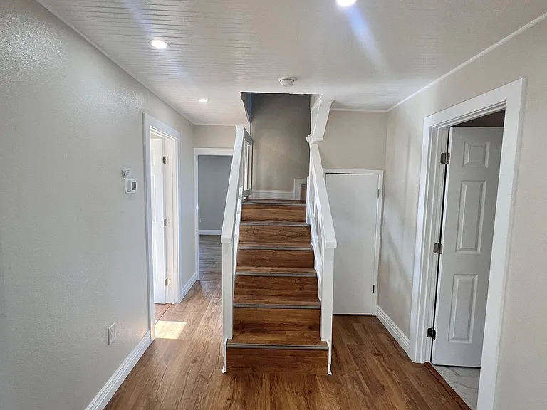 1515 Stony Point Rd — Photo 7