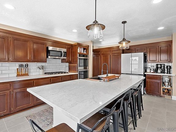 4th image of 41407 Blue Bonnet Ct