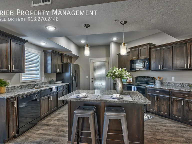 12321 S Chelsea St #3-105 — Photo 14
