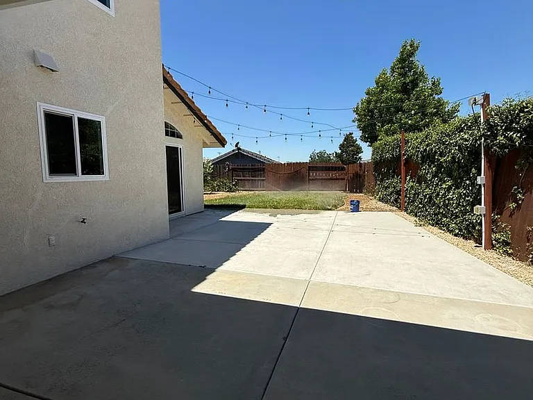 1019 Nanette Ln — Photo 35