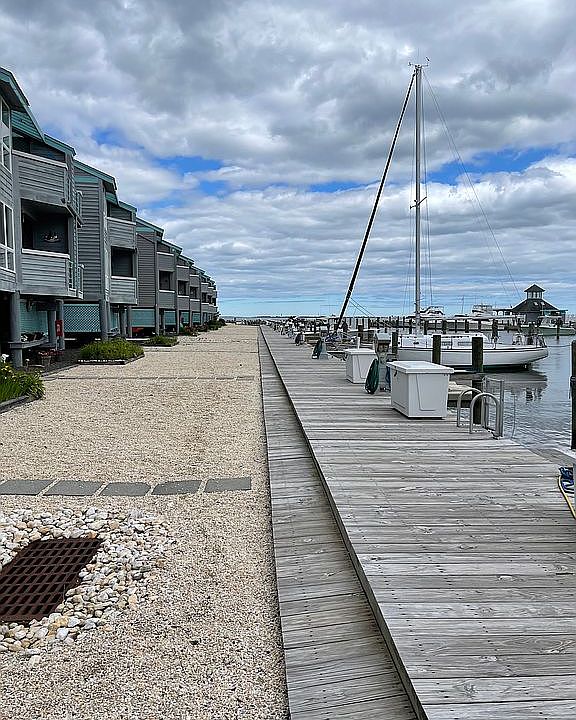 1st image of 19 Grand Bay Harbor Dr
