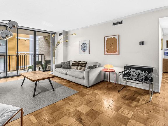 5th image of 4 Monroe St APT 610