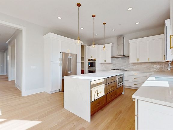 4th image of 3465 Sorrel Dr