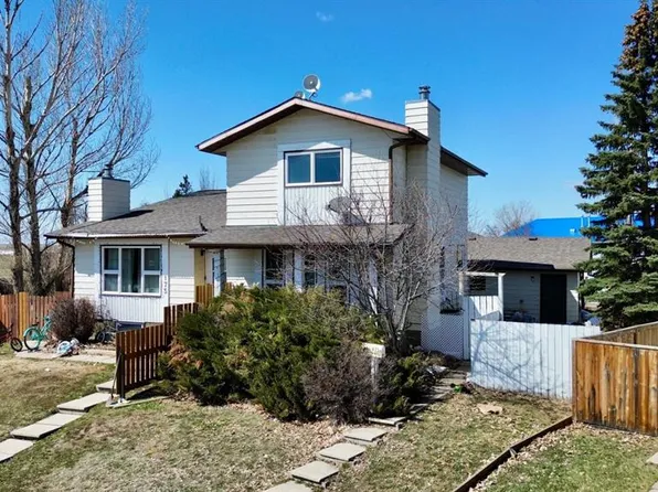 177 S Shacker Cres, Hanna, AB T0J 1P0