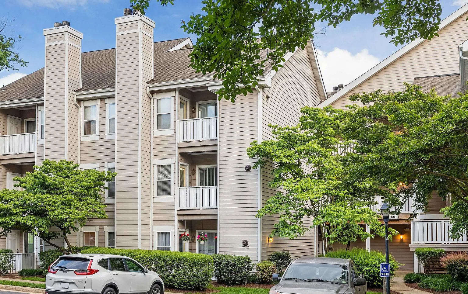 1 bed, 703 sqft, $1,850 — Photo 1