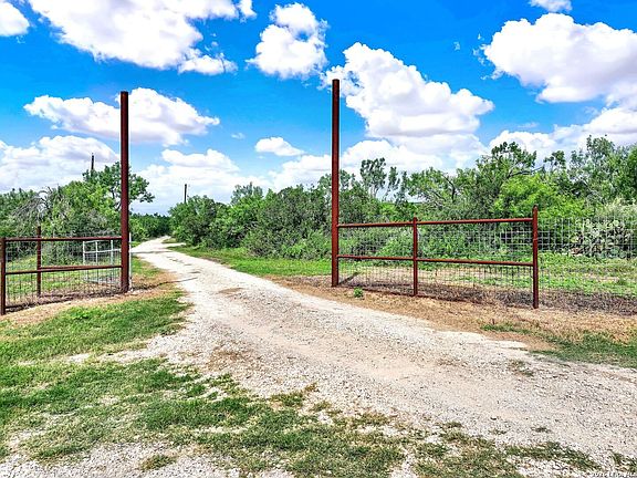 5th image of 618 PRIVATE ROAD 5769