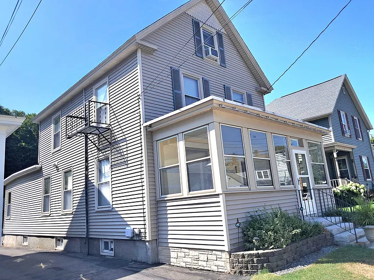 11 Taylor St — Photo 24