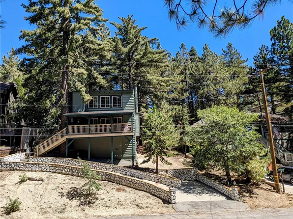 2655 Valkyrie Dr, Running Springs, CA 92382