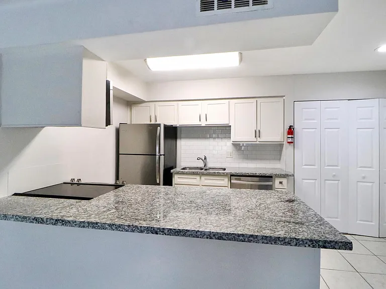 5929 Queensloch Dr #127 — Photo 3