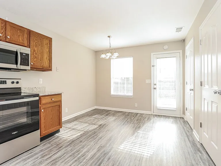 1283 Tiree Dr — Photo 5