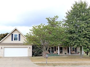 518 Martin Dr, Versailles, KY 40383