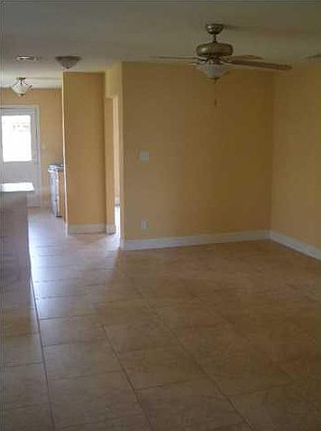 1st image of 9 Lakeview Dr