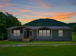 297 Cat Creek Rd, Stanton, KY 40380