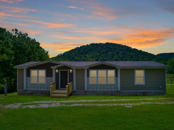 297 Cat Creek Rd, Stanton, KY 40380