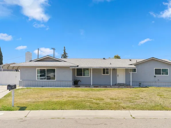 1529 W Wren Avenue, Visalia, CA 93291
