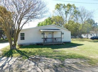 203 W Stanton Ave, Mccoll, SC 29570