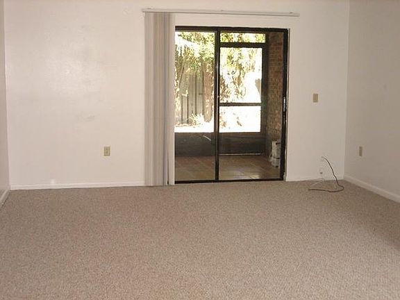 4th image of 624 Kings Oaks Ct
