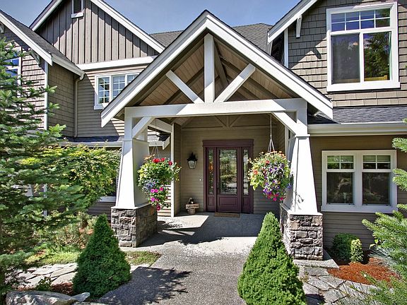 2nd image of 20440 NE 133rd St